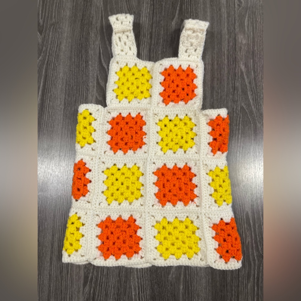 True Vintage crocheted little girls dress sz 6